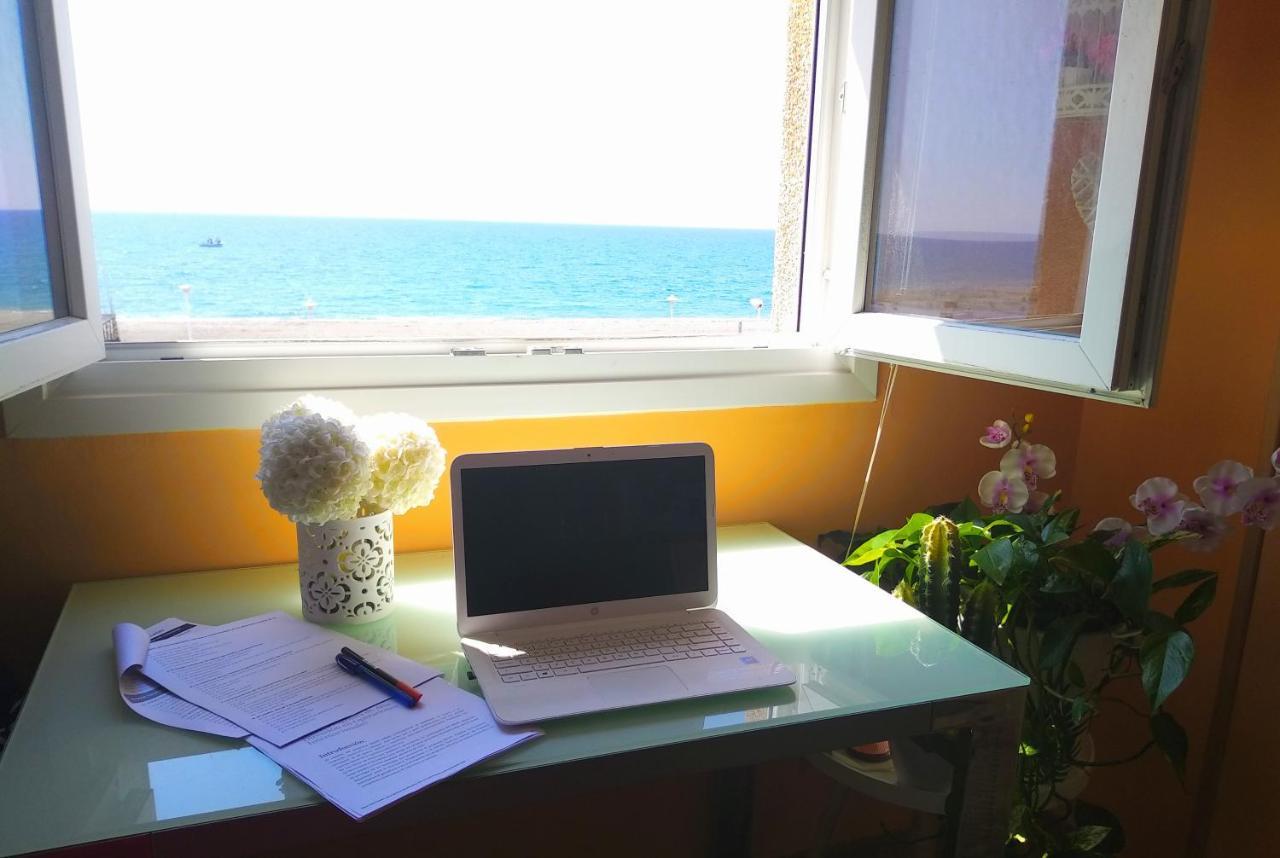Primera Linea, Magnificas Vistas Al Mar Y A La Playa Retamar  Eksteriør billede